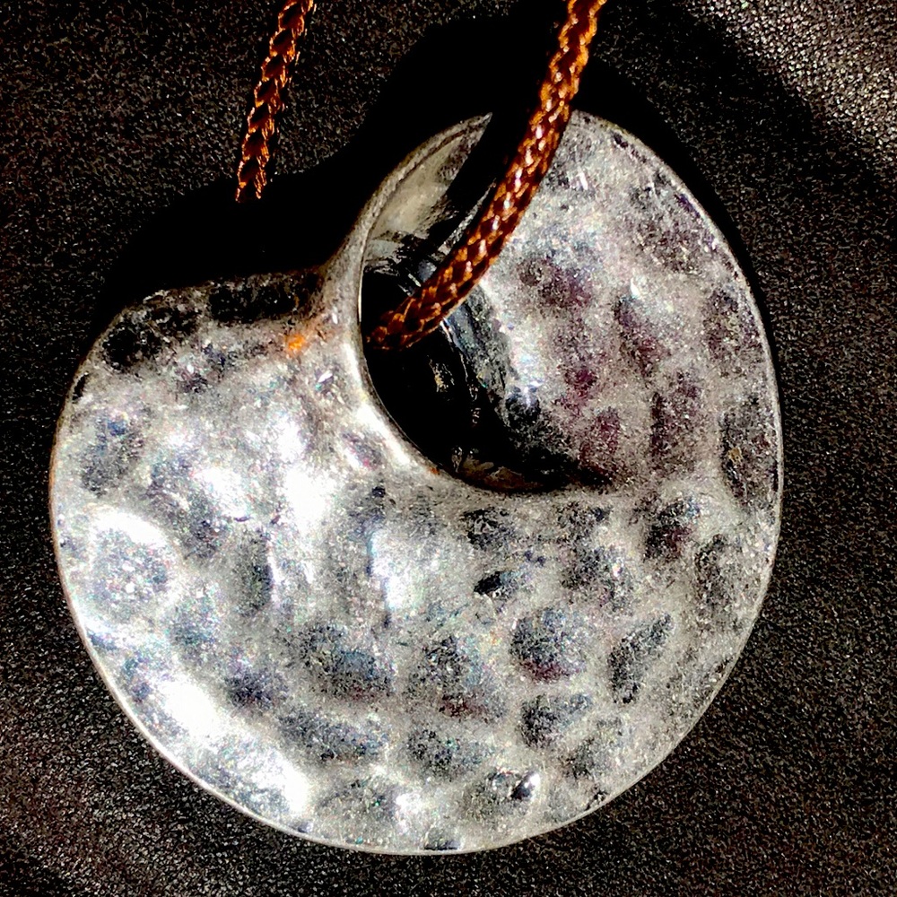 ⚒️PRICE DROP! Artisan Hammered Silver-tone Statement Necklace - Picture 2 of 5